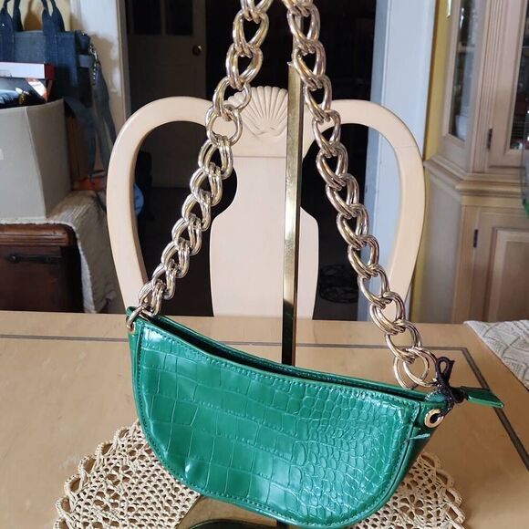 Zara green ang gold chain  small bag - Picture 3 of 5